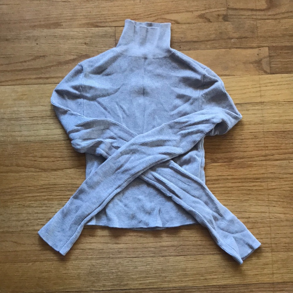 Cropped Turtle Neck